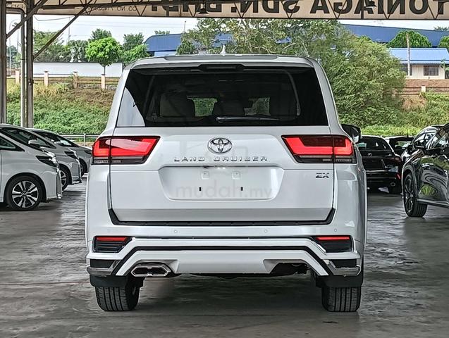 TOYOTA LANDCUISER ZX 2024 I ✨ 2582KM Grade 5 A ✨ - 3