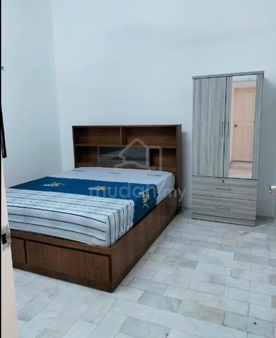 Fully Furnish Middle Room Rent at Teluk Intan 1