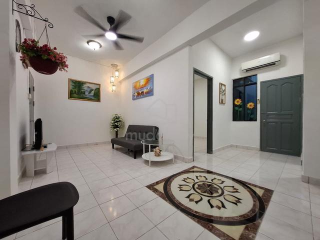 Taman Suria Shop Apartment 1