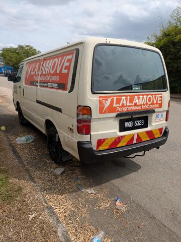 2002 Toyota HIACE 2.4 LH112R (M) - 3