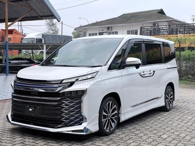 2022 Toyota VOXY 2.0 S-Z MODELISTA BODYKIT & RIMS - 2