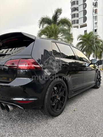 Volkswagen Golf MK7R 2.0 TSI 4Motion (Japan Spec) - 2