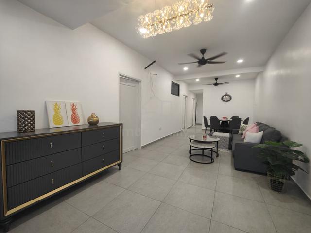 Freehold Single Storey Terrace Ujong Pasir Newly Refurbished 1