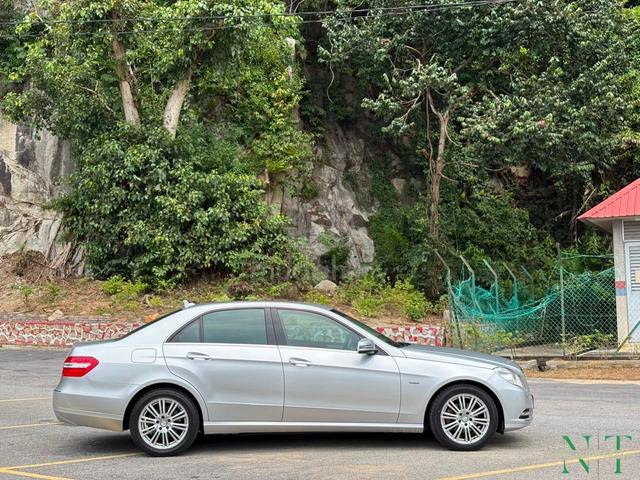 2012 Mercedes Benz E200 1.8 CGI BLUEEFCY - 4