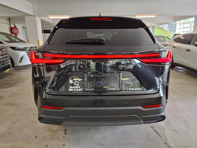 BLACK SEAT 2023 Lexus NX 250 2.5 NX250 FULL SPEC - 4