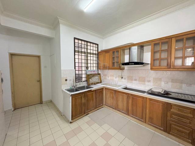2 Sty END Lot Facing Playground, Jln Platinum Seksyen 7 Shah Alam 4