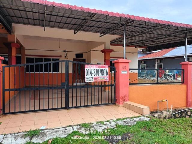 Johor Batu Pahat Freehold Semi-Detached House For Sale 1