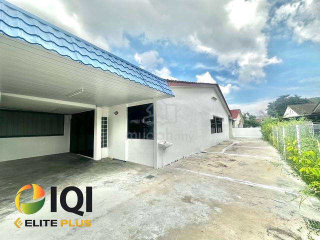 Sri rambai 1-storey Semi D 🤩 Big Land size | Basic unit for rent 1