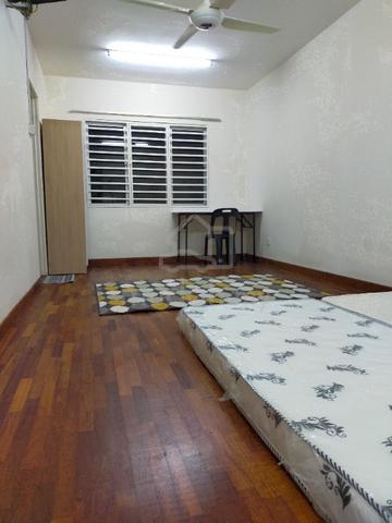 Large Bedroom just for Female only Seksyen 9 Bandar Mahkota Cheras 1