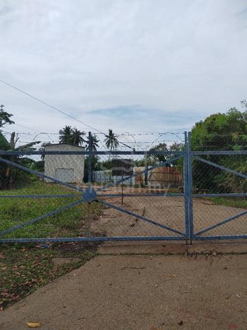 Industrial land with warehouse 1