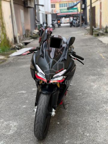 PROMO LOW KM Honda CBR250RR cbr250 fulloan siapOTR - photo 3 of 4