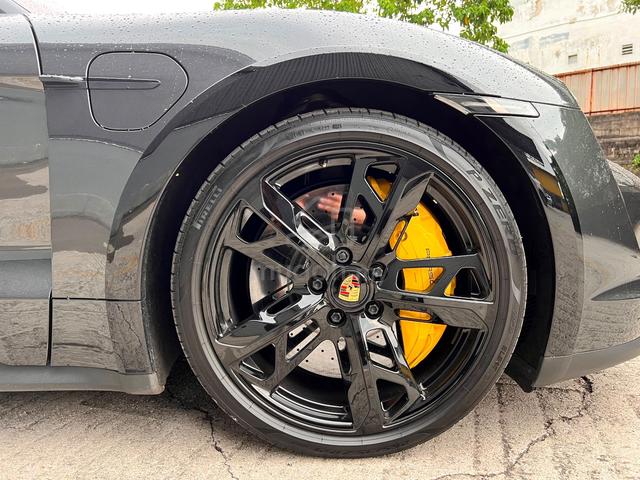 2022 Porsche TATCAN TURBO S (A) - 2