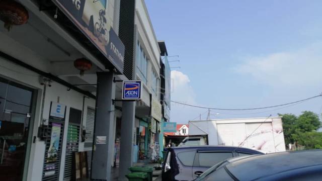 (FACING MAINROAD) 2stry Shoplot at Taman Seri Merbau, Butterworth 1