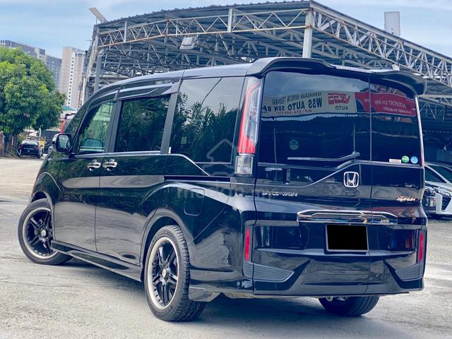 2017 Honda STEPWAGON 1.5 SPADA 7SEATER F-SPEC WAKU - 2