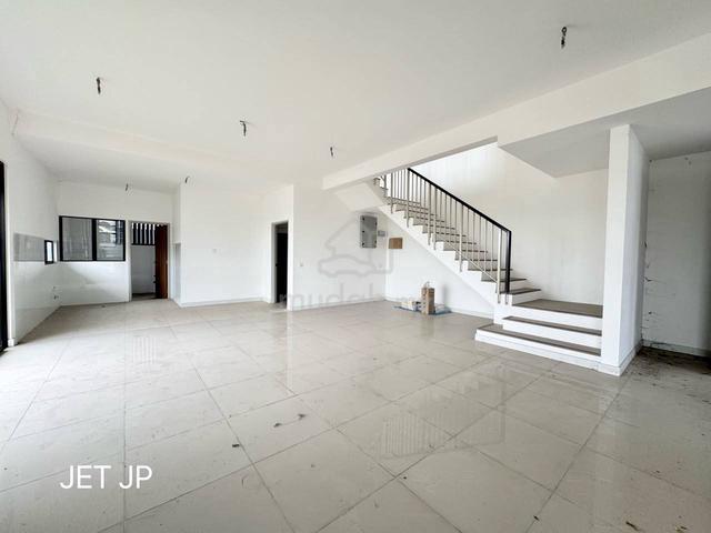Nadira Bandar Bukit Raja 2 Storey Corner Facing Field House for Sale 1