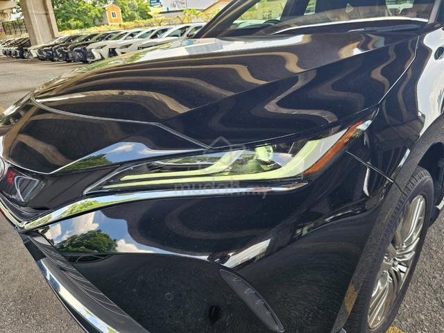 2022 Toyota HARRIER 2.0 Z HUD DIM BSM GRADE 5 - 2