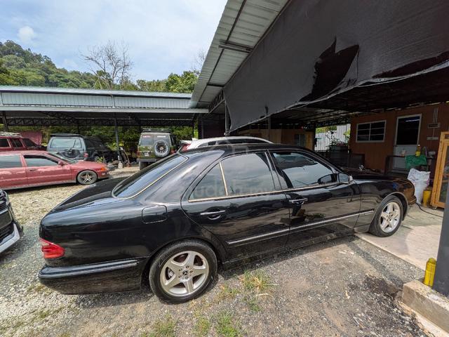 2005 Mercedes Benz E-CLASS 2.6 240 AVANTGARDE - 2