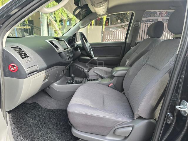 2012 Toyota HILUX 2.5 G VNT FACELIFT (A) Tip-Top - 2