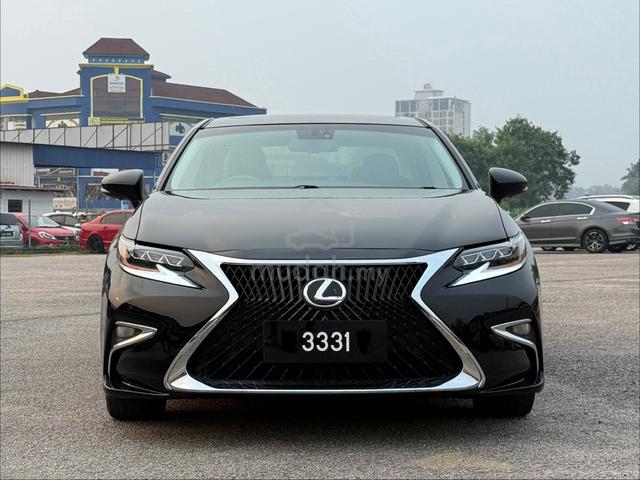 2015 Lexus ES250 2.5 LUXURY - 3