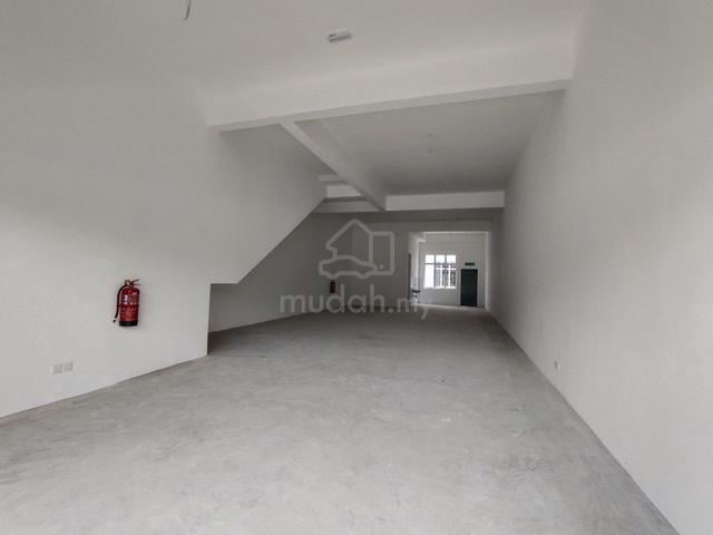 Ground Floor‼️Kulai Vervocity Three Storey Intermediate Shoplot 1
