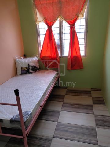 Bilik sewa fully furnish untuk perempuan 1