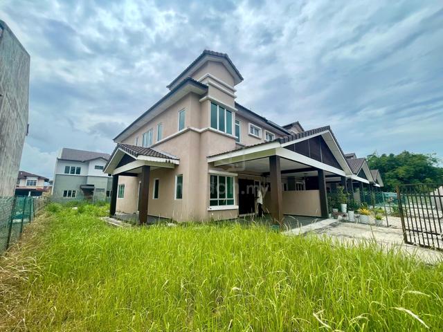 CORNER LOT : TAMAN WARISAN, BATU PAHAT / Non Bumi Lot / FREE LEGAL FEE 1