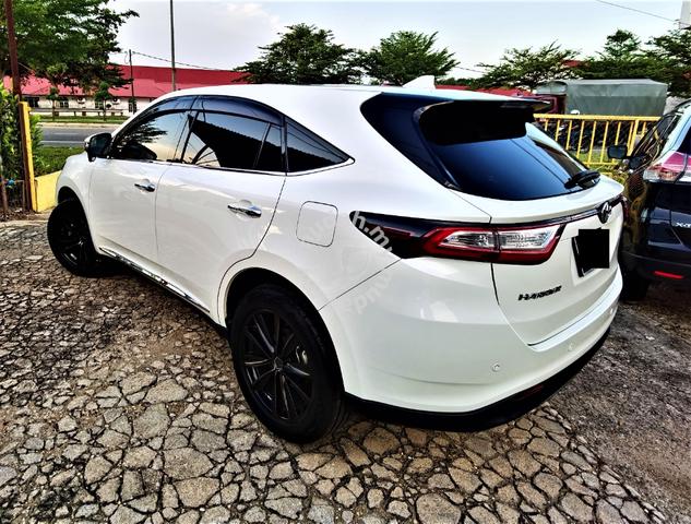 2018 Toyota HARRIER 2.0 PREMIUM (A) - 2