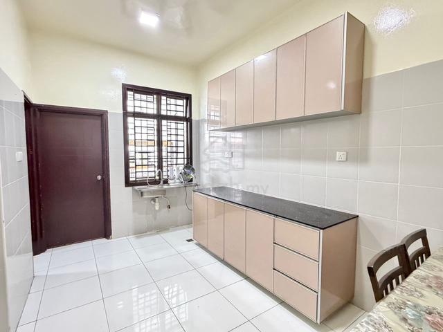 Dato Onn Perjiranan 12 Double Storey House 4Bed 4Bath Partial Furnish 1