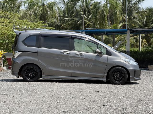 2010 Honda FREED 1.5 E (A) - 3