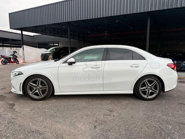 Mercedes Benz A180 AMG SEDAN SUNROOF|FULLY LEATHER - 3