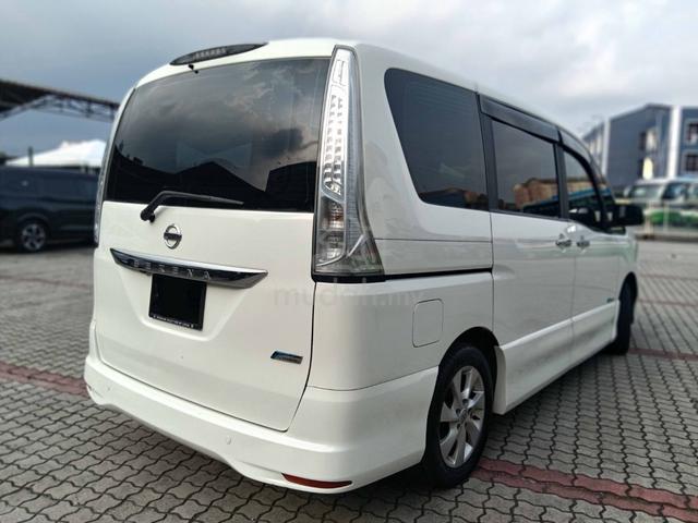 2013 Nissan SERENA 2.0 S-HYBRID FREE 1 YR WARRANTY - 3