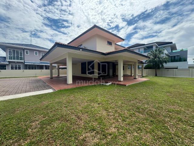 Jln Abdul Samad 2 Storey Bungalow house For rent 1