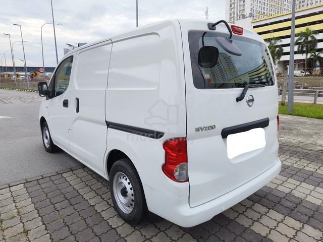 2015 Nissan NV200 1.6 (M) Panel Van - 4