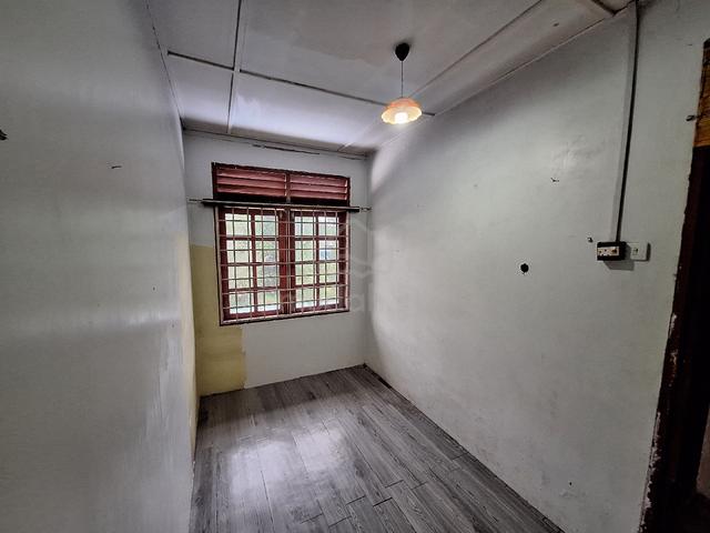 Short term rental PJ Section 10 Jalan Gasing LRT Taman Jaya PPUM MAHSA 1