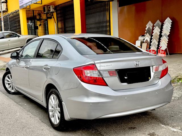 (OTR PRICE) Honda Civic 1.8 S 2013 - 4