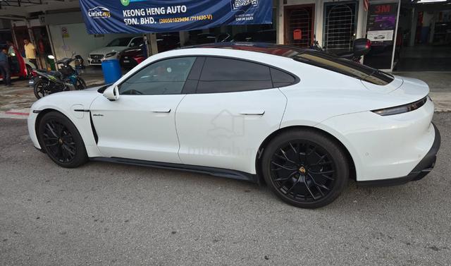 2022 Porsche TAYCAN 10.0 GTS (A) - 4