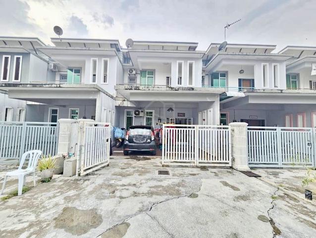 [FREEHOLD] Teres dua tingkat Taman Merak Mas Bukit Katil Melaka 1