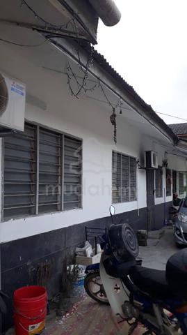 Rumah 2 bilik di Kampung Seri Aman Luar, Puchong 1