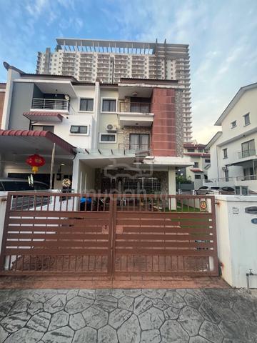 big land 3 storey terrace 1