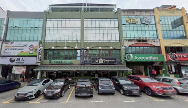 Adjoining 3 units Ground Floor Shoplot @ Bandar Puteri Puchong 1