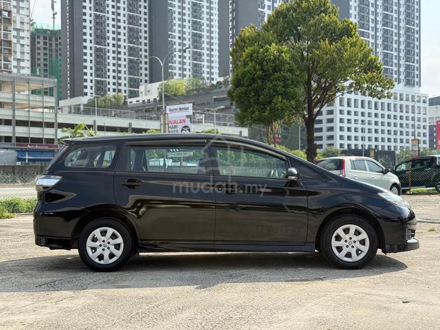 2017 Toyota WISH 1.8 X (A) - 4