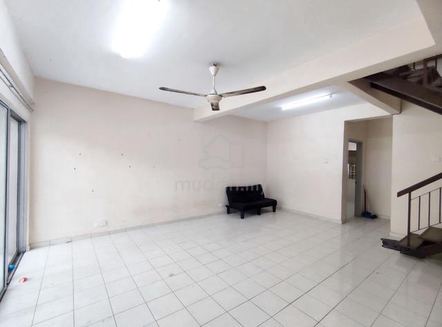 FACING OPEN NON BUMI Double Storey House Seksyen 8 Bandar Baru Bangi 1