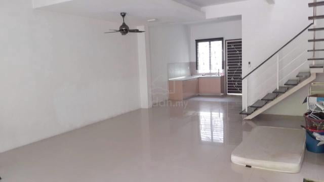 Double Storey Ken Rimba Legian Section 16 (Partly Furnished) for Rent 1