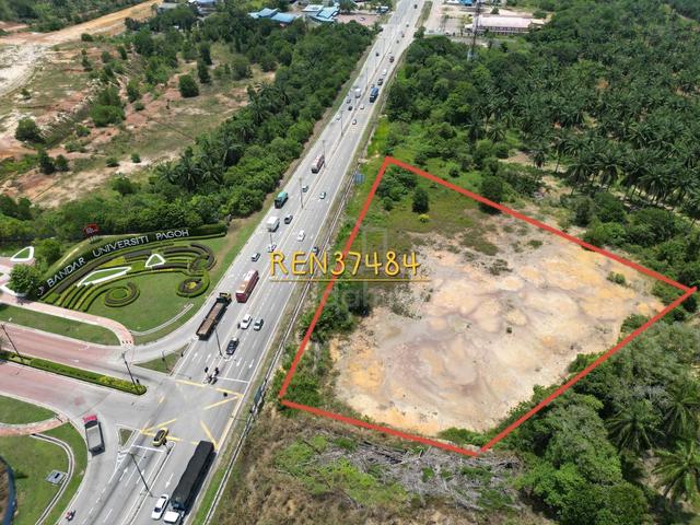 COMMERCIAL LAND FRONtING MAIN ROAD BANDAR UNIVERSITI PAGOH FOR SALE 1