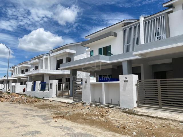 Rumah Berkembar Dua Tingkat di Nibong Tebal, Penang 1
