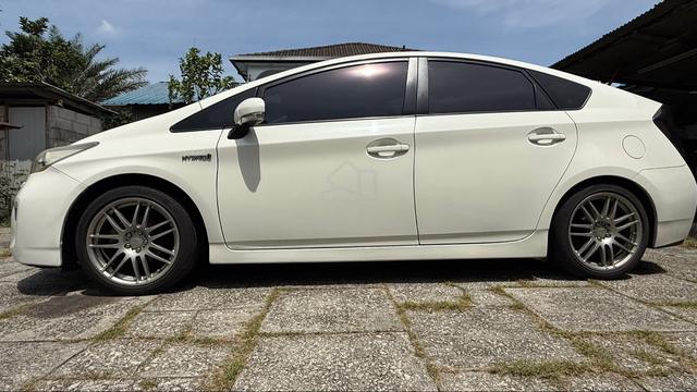 2013 Toyota PRIUS 1.8 LUXURY (HYBRID) ENHANCED (A) - 3