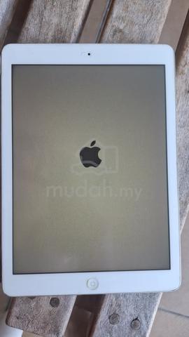 Ipad Air. 1st Generation. Ready for New Owner - photo 4 of 5