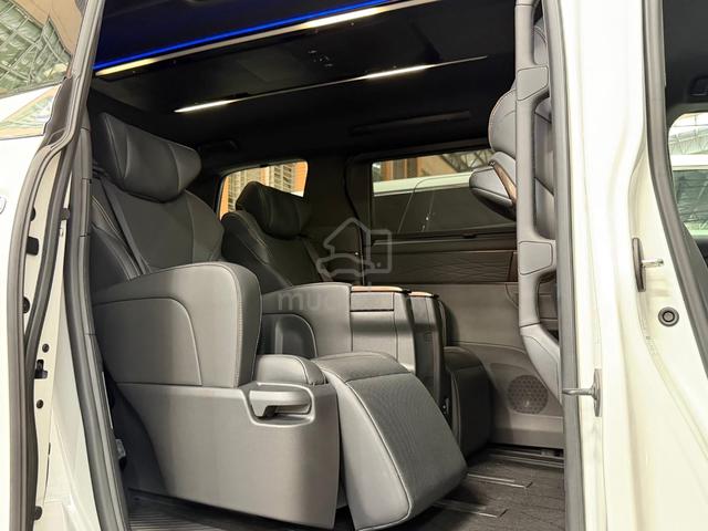 Toyota ALPHARD 2.5 Z (A)8 yr Waranty /Free Service - 4