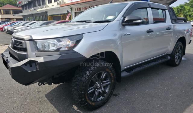 2023 Toyota HILUX DC 2.4 AN120 VNT FL (MT) (4X4)🩶 - 1