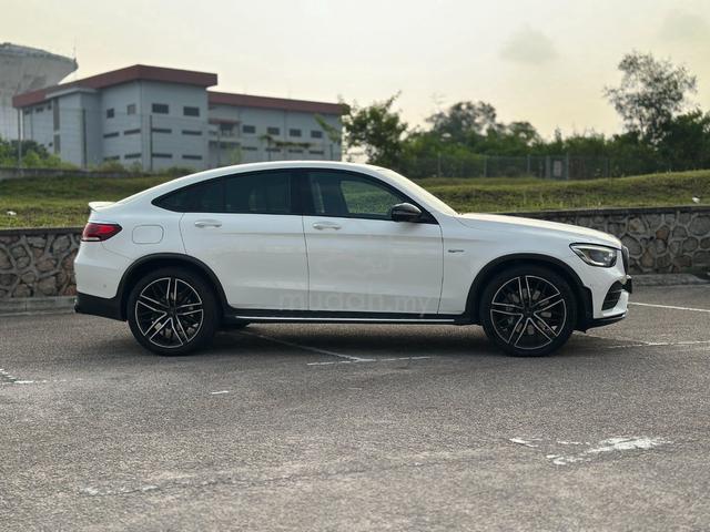 2020 Mercedes Benz GLC43 AMG COUPE LOW MILEAGE! - 3